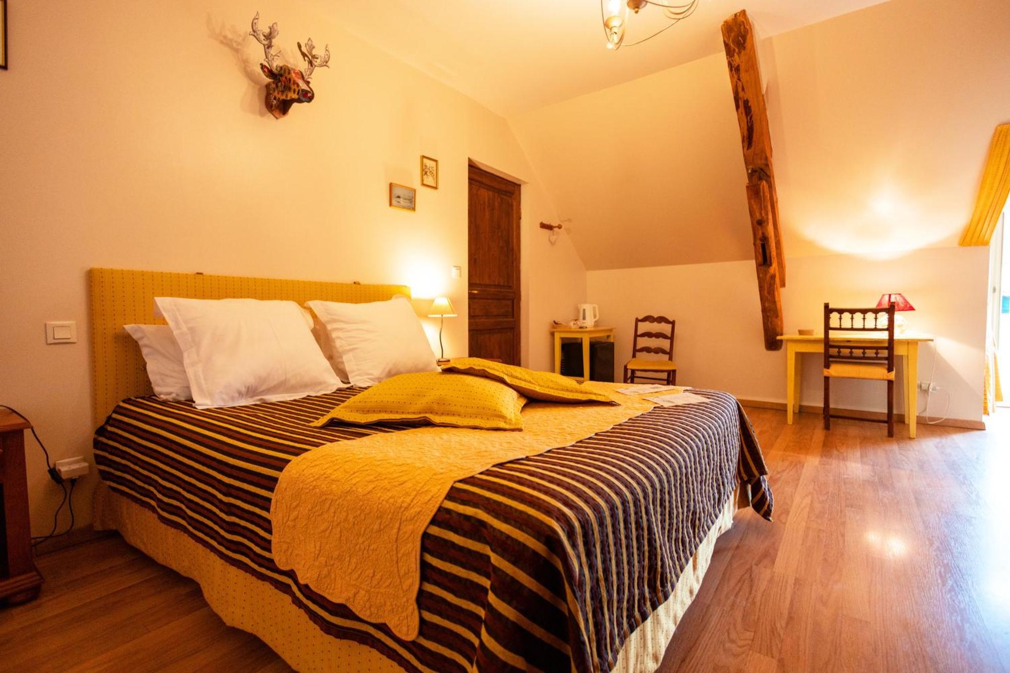 Bed and Breakfast Ferme de Marpalu à La Ferté-Saint-Cyr Extérieur photo