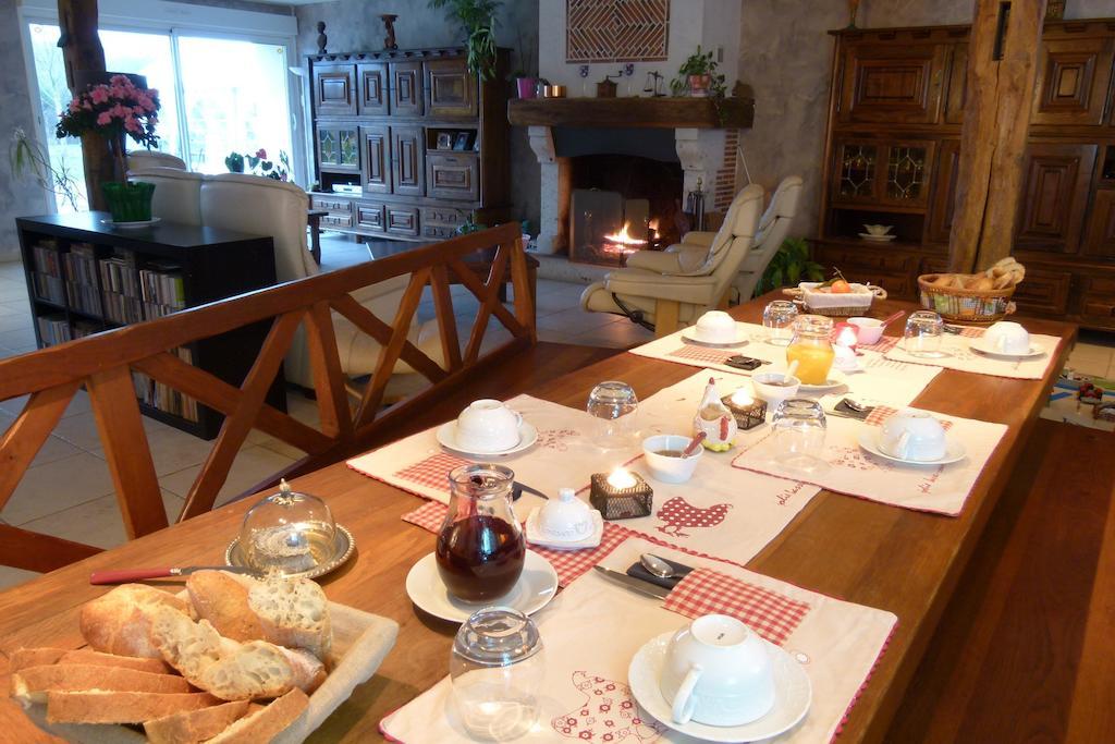 Bed and Breakfast Ferme de Marpalu à La Ferté-Saint-Cyr Extérieur photo
